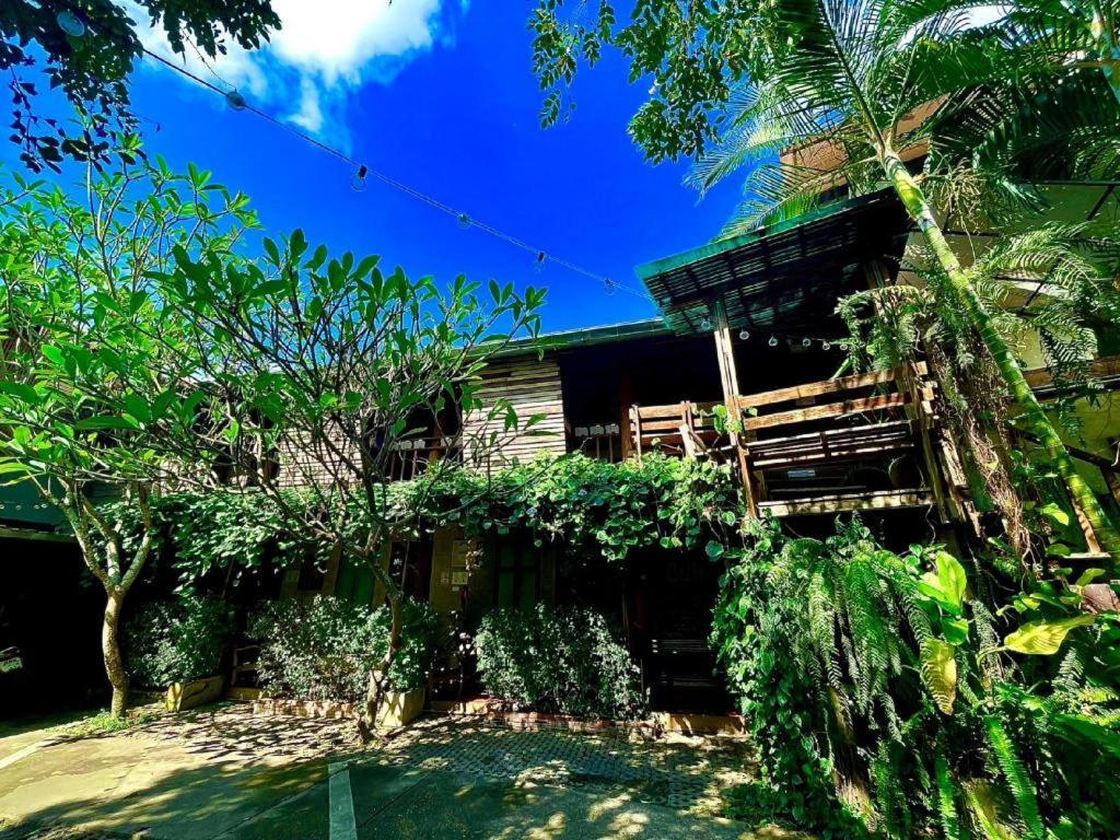 Huen Chang Puek Hotel Nan Exterior photo